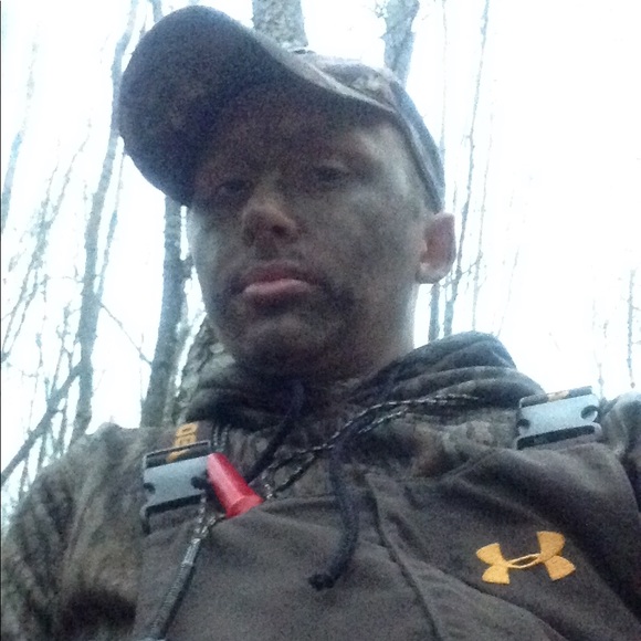 Meet your Posher, Kyle - Picture 1 of 1